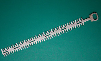 為什么園林綠籬機(jī)的刀片安裝后無(wú)法轉(zhuǎn)動(dòng)？