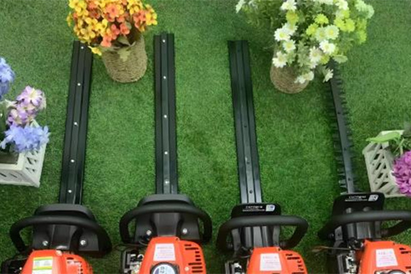 使用綠籬機(jī)刀片不但要掌握方法，還要注意這些事項(xiàng)！ 圖1