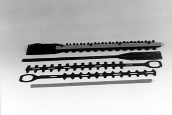 綠籬機(jī)刀片修剪時(shí)需注意哪些？