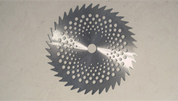 草坪機(jī)刀片如何保養(yǎng)維護(hù)？